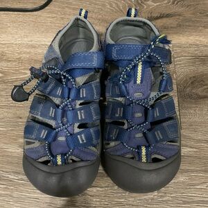 Keen kids‎ sandals